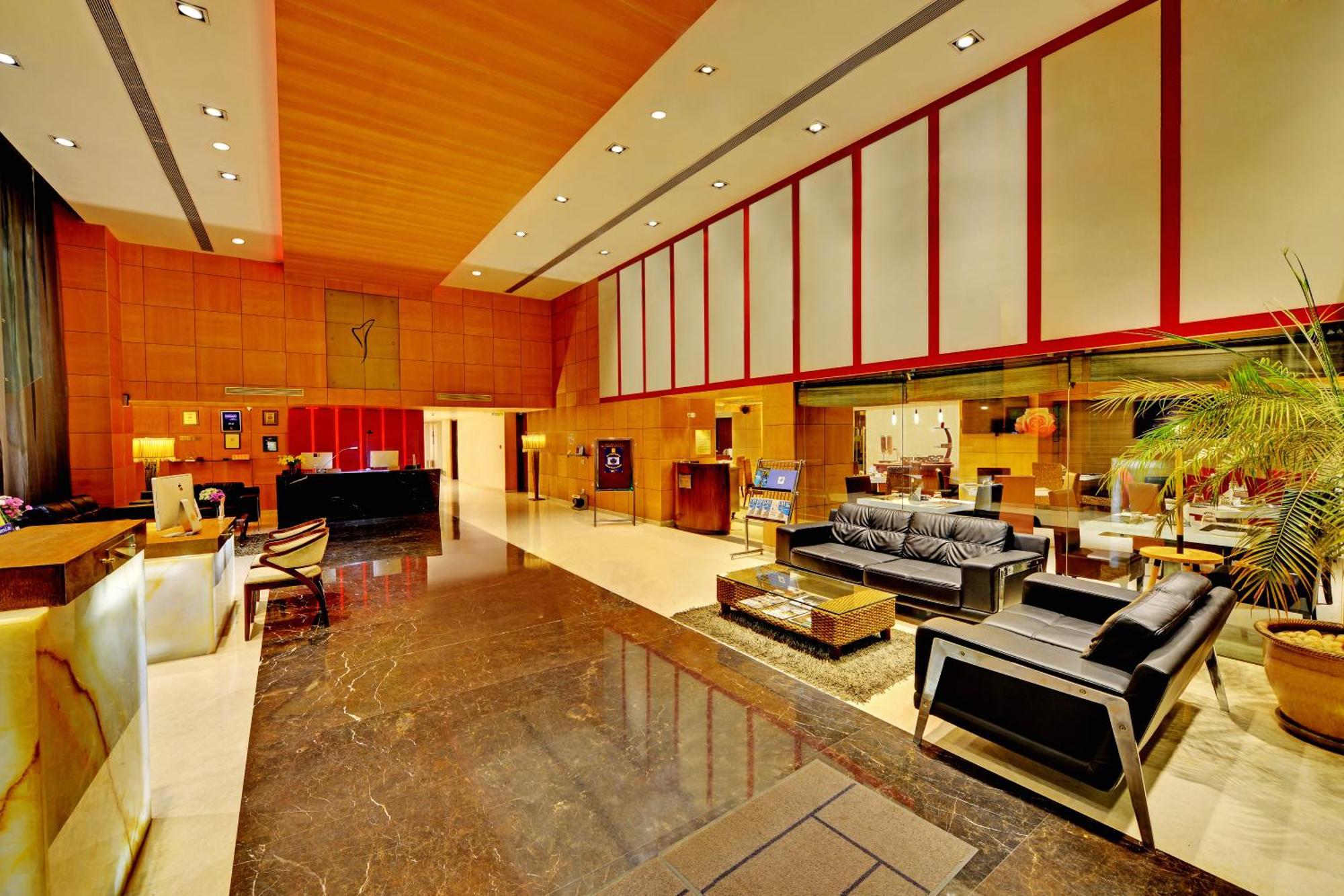 Iris The Business Hotel Bangalore Exterior foto