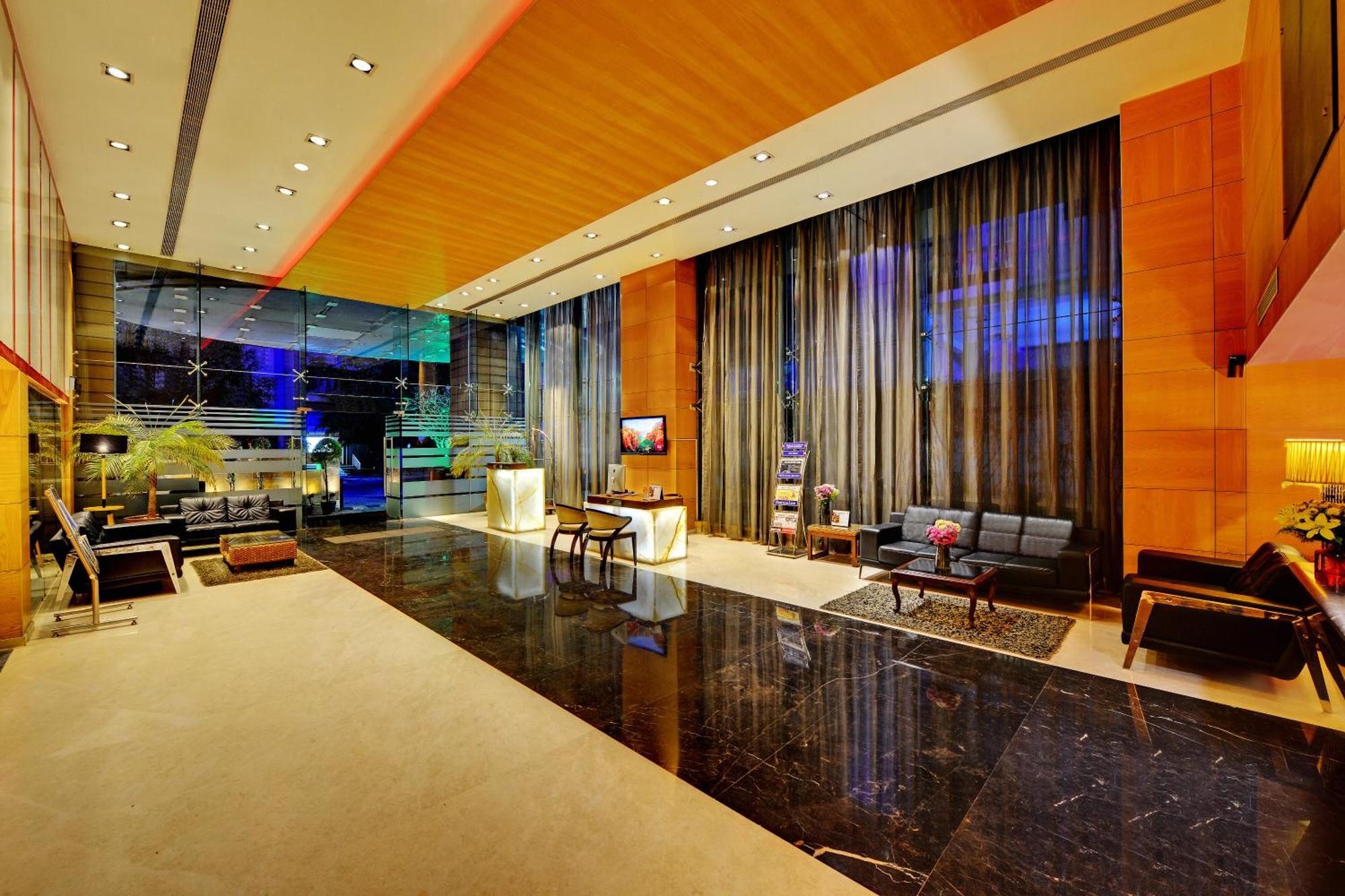 Iris The Business Hotel Bangalore Exterior foto