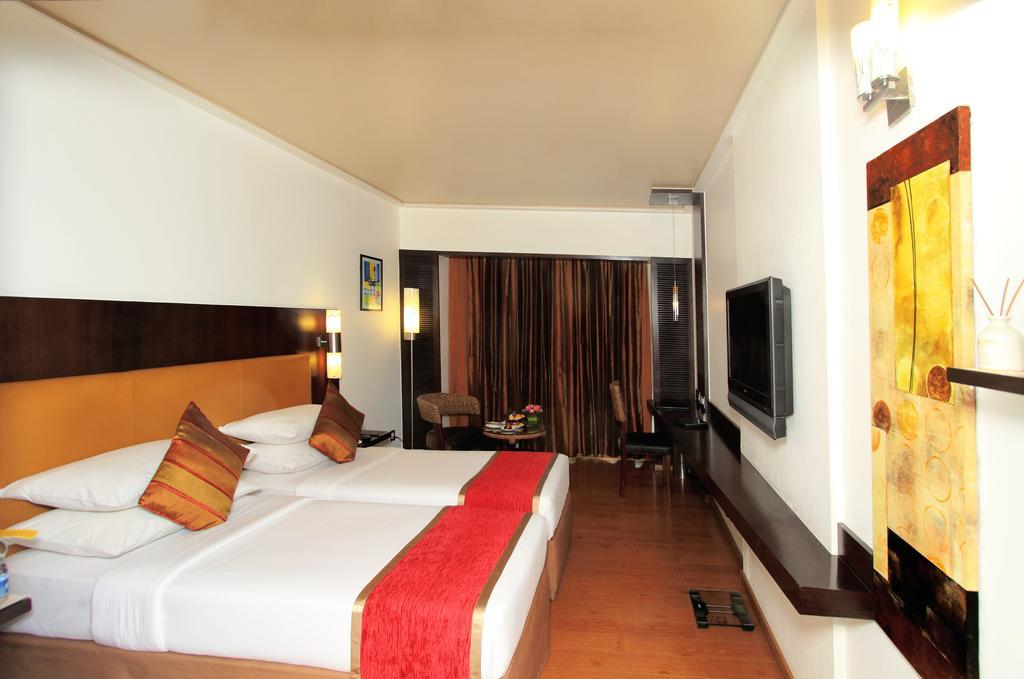 Iris The Business Hotel Bangalore Exterior foto