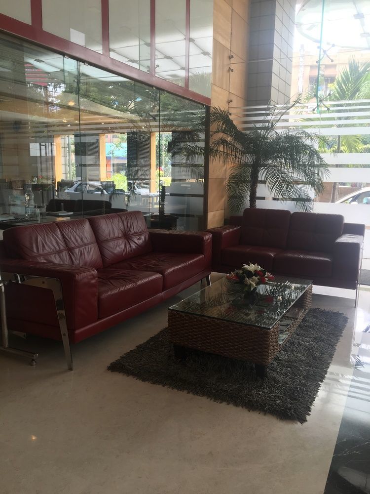 Iris The Business Hotel Bangalore Exterior foto