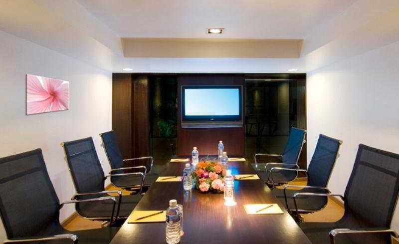 Iris The Business Hotel Bangalore Exterior foto